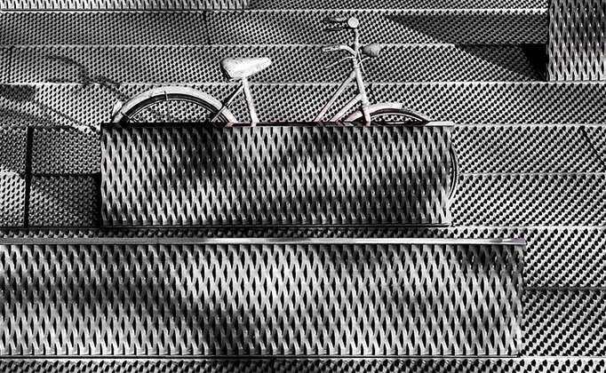 Finding MySQL Scaling Problems Using perf