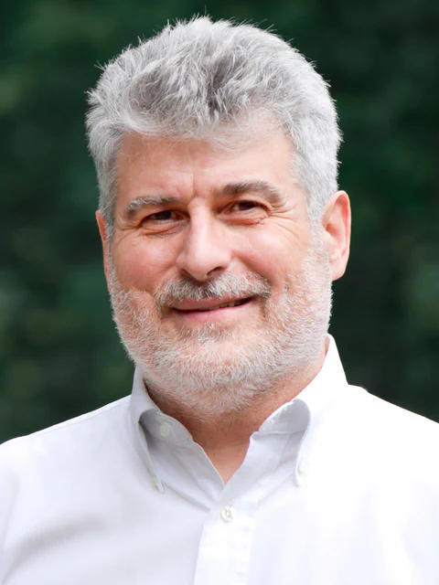 Bruce Momjian